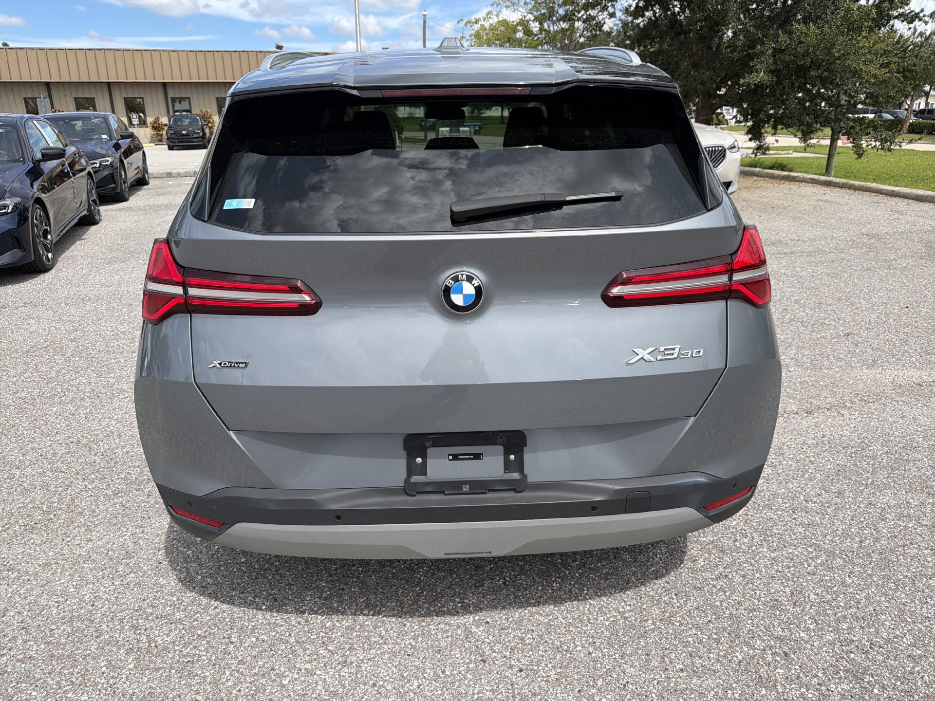 Used 2025 BMW X3 xDrive30i AWD/4WD image 6