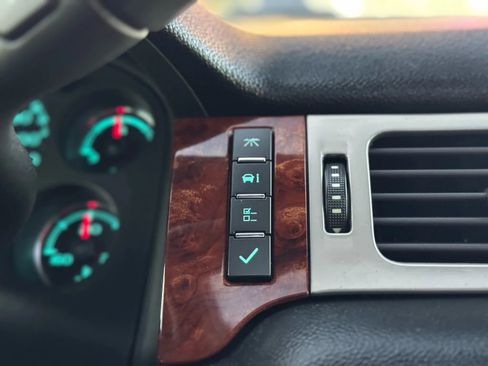 Used 2012 Chevrolet Tahoe LT image 34