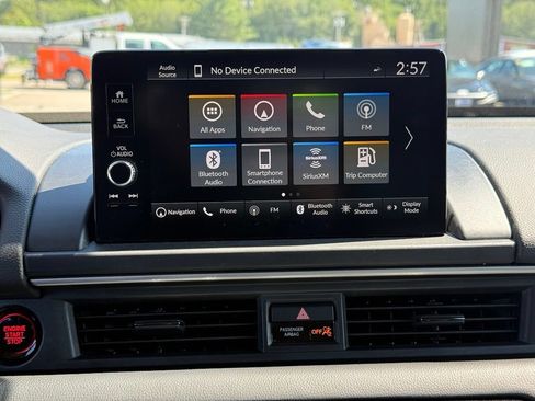 Used 2023 Honda Pilot Touring image 17