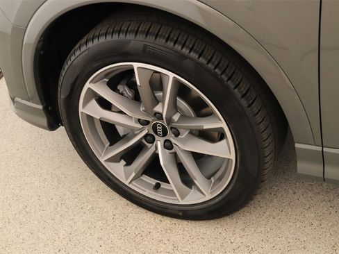 New 2025 Audi Q3 2.0T Premium image 29