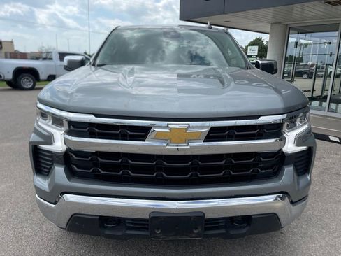 Used 2023 Chevrolet Silverado 1500 LT w/ Leather Package AWD/4WD image 7