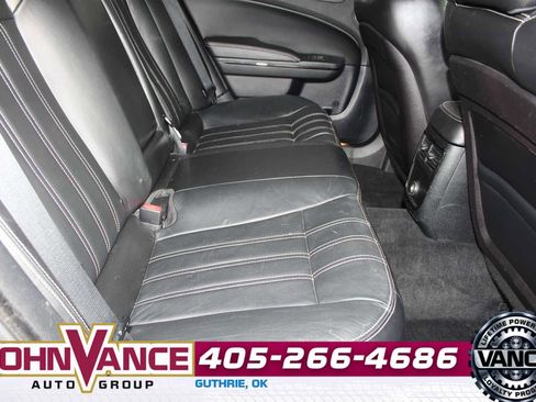 Used 2012 Chrysler 300 S image 18