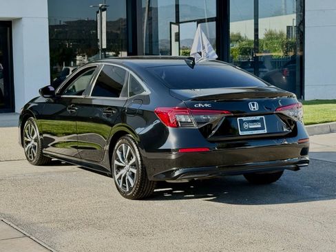 Used 2022 Honda Civic EX image 10