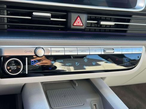 Used 2024 Hyundai Ioniq 6 SEL image 28