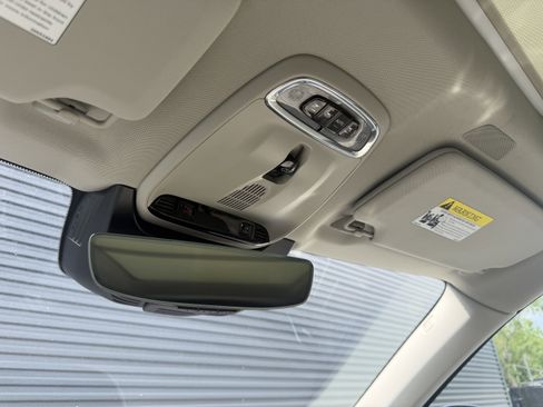 Used 2022 Volvo XC90 T5 Momentum w/ Protection Package Premier FWD image 28
