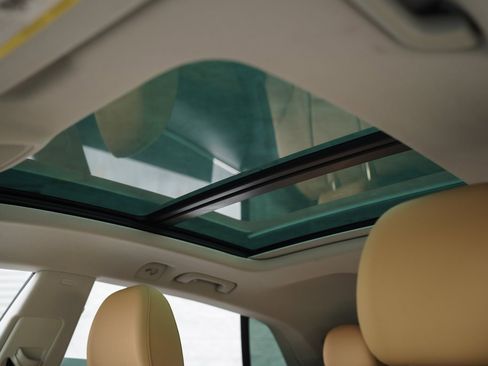 Used 2023 Audi Q8 Premium w/ Convenience Package image 35