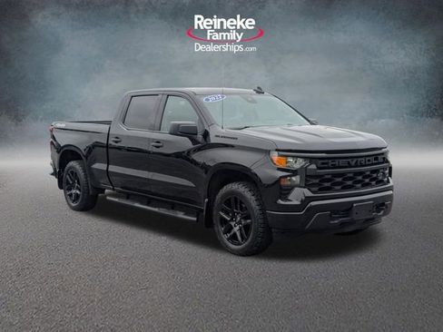 Used 2022 Chevrolet Silverado 1500 Custom w/ LPO, Dark Essentials Package AWD/4WD image 3