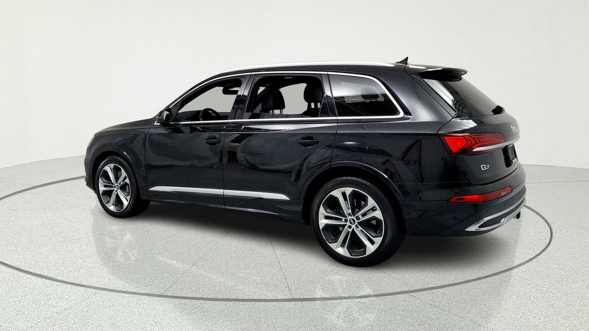 Used 2021 Audi Q7 3.0T Prestige w/ Prestige Package AWD/4WD image 3