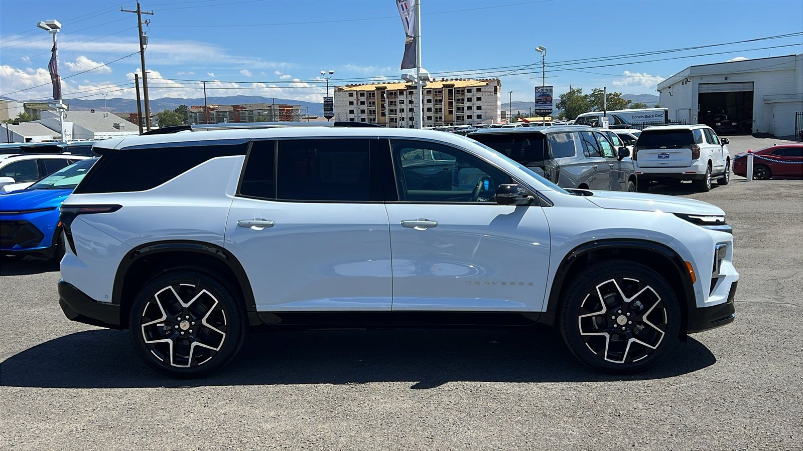 New 2026 Chevrolet Traverse High Country w/ LPO, Floor Liner Package AWD/4WD image 4