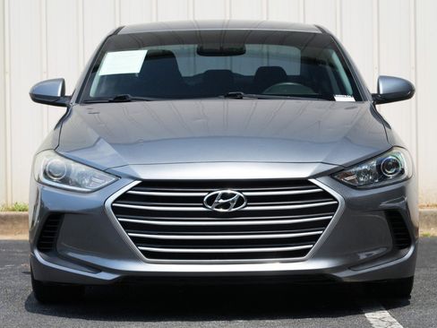 Used 2018 Hyundai Elantra SEL FWD image 6