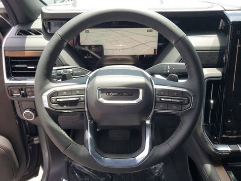 New 2026 GMC Yukon Denali w/ LPO, Floor Liner Package RWD image 21