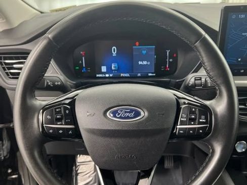 Used 2023 Ford Escape Active w/ Tech Pack #1 AWD/4WD image 10
