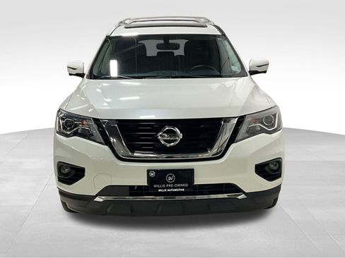 Used 2018 Nissan Pathfinder Platinum image 3
