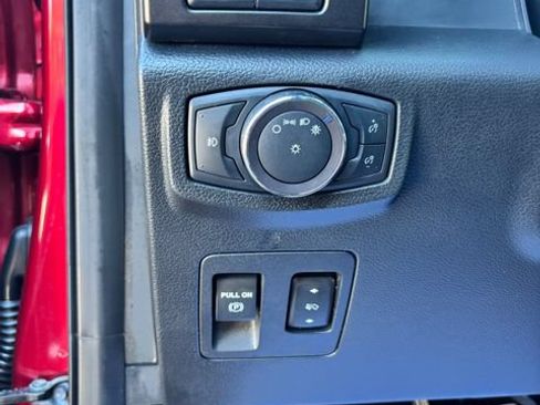 Used 2019 Ford Expedition Limited w/ Equipment Group 301A RWD image 16