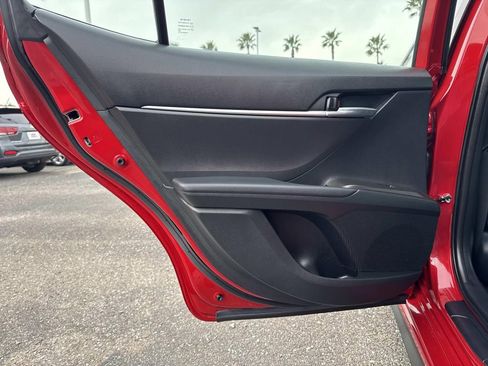 Used 2023 Toyota Camry SE image 22