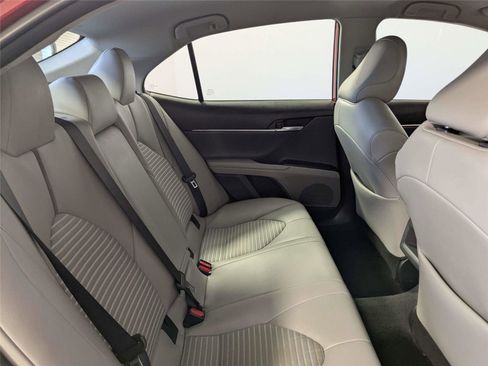 Used 2023 Toyota Camry SE FWD image 20