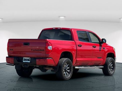 Used 2015 Toyota Tundra Limited w/ Limited Premium Package AWD/4WD image 7