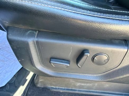 Used 2020 Ford F150 Lariat w/ Equipment Group 502A Luxury AWD/4WD image 12