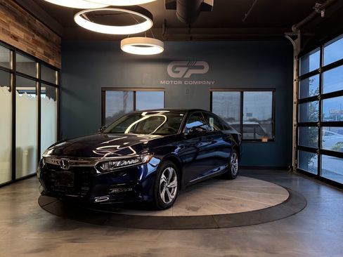 Used 2018 Honda Accord EX image 7