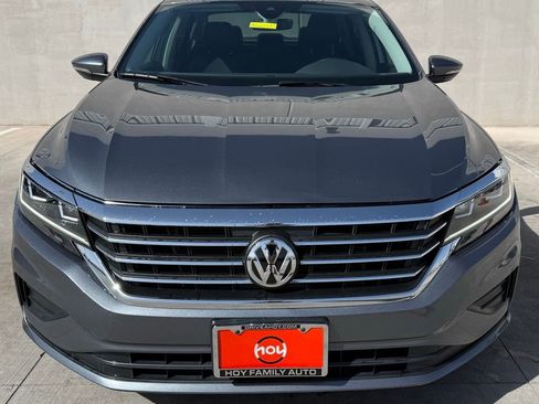 Used 2020 Volkswagen Passat 2.0T SE image 3