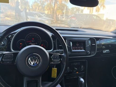 Used 2018 Volkswagen Beetle 2.0T S image 20