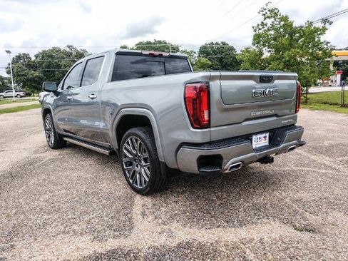 Used 2026 GMC Sierra 1500 Denali Ultimate AWD/4WD image 3