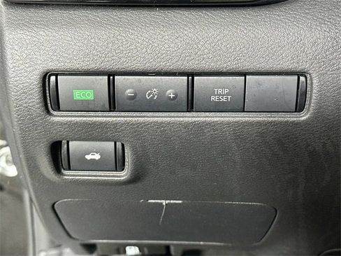 Used 2024 Nissan Sentra SV image 21