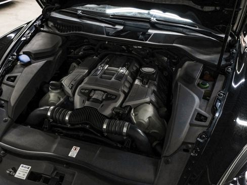 Used 2014 Porsche Cayenne Turbo S AWD/4WD image 53