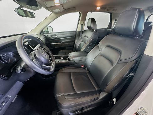Used 2024 Nissan Pathfinder SL image 13