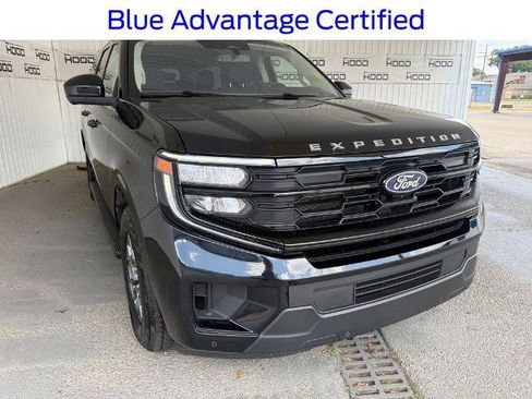 Certified 2025 Ford Expedition Max Active AWD/4WD image 1