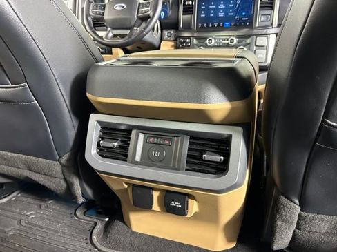 Used 2024 Ford F250 Lariat AWD/4WD image 20