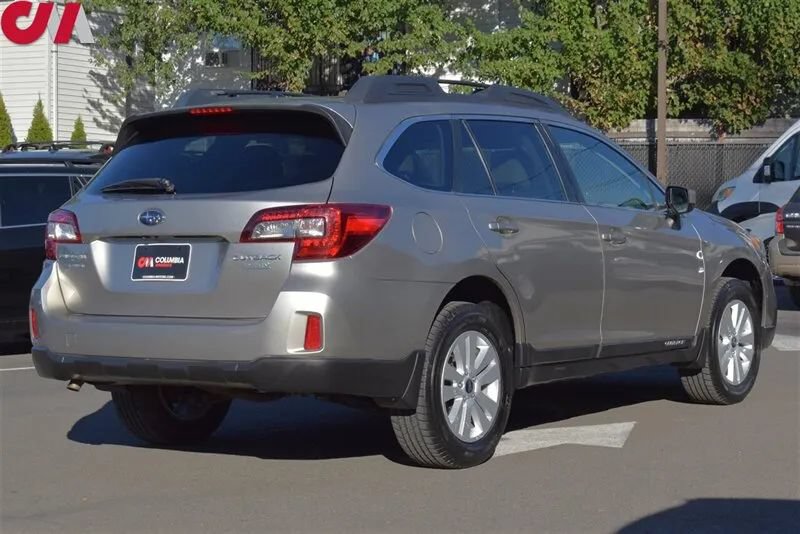 Used 2015 Subaru Outback 2.5i Premium AWD/4WD image 5