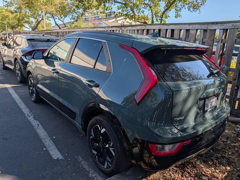 Used 2024 Kia Niro Wind FWD image 3