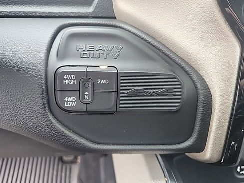 Used 2024 RAM 3500 Laramie w/ Towing Technology Group image 27