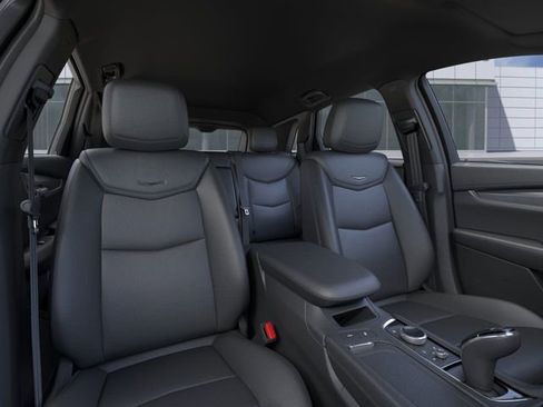 New 2025 Cadillac XT5 Luxury image 16