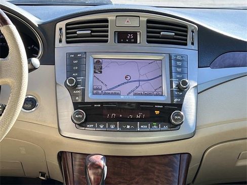 Used 2011 Toyota Avalon Limited image 15