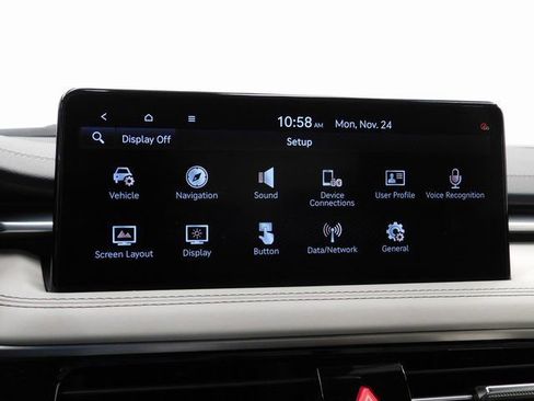 Used 2024 Genesis G70 2.5T image 30