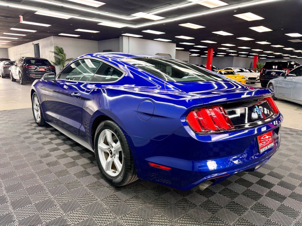 Used 2015 Ford Mustang Coupe RWD image 11