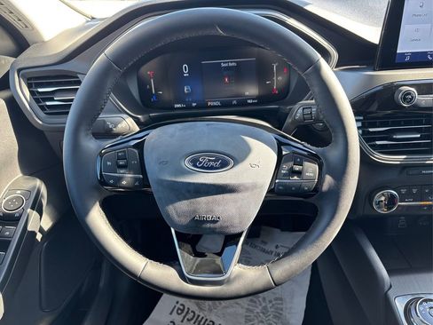 Used 2025 Ford Escape Active w/ Cold Weather Package AWD/4WD image 28
