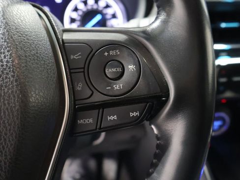 Certified 2021 Toyota Venza Limited image 39