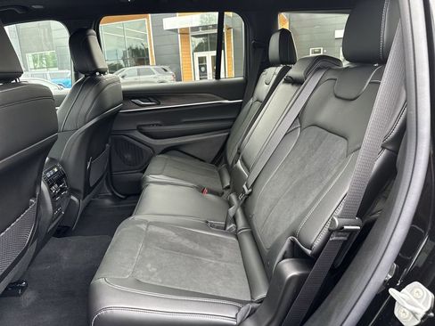 New 2026 Jeep Grand Cherokee L 4WD image 21