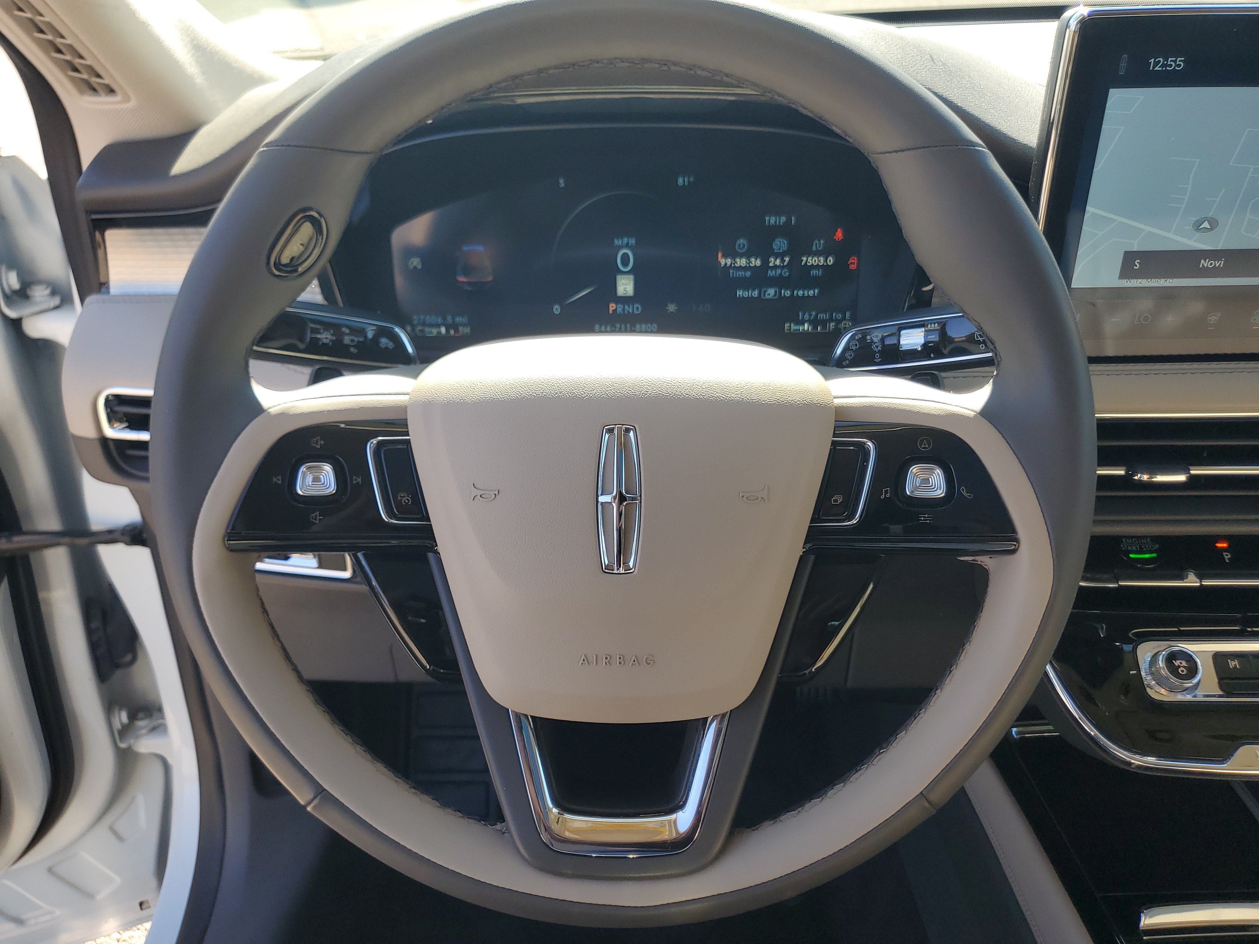 Certified 2024 Lincoln Corsair AWD w/ Equipment Group 101A image 14