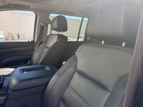 Used 2018 GMC Yukon XL Denali w/ Denali Ultimate Package AWD/4WD image 17