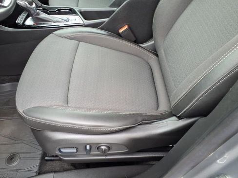 Used 2023 Buick Encore GX Select w/ Safety Package II AWD/4WD image 11