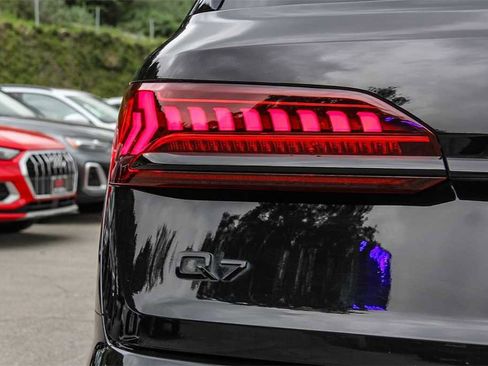 Used 2023 Audi Q7 2.0T Premium Plus w/ Premium Plus Package image 11