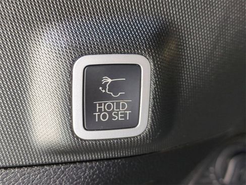 Used 2023 Jeep Grand Cherokee Summit image 15