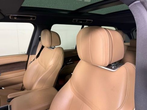 Certified 2023 Land Rover Range Rover SE AWD/4WD image 17