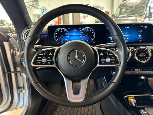 Used 2023 Mercedes-Benz CLA 250 4MATIC image 17