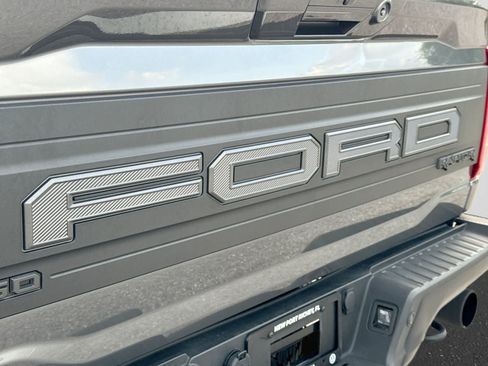 Used 2025 Ford F150 Raptor AWD/4WD image 18