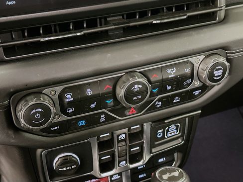 Used 2025 Jeep Wrangler Unlimited Rubicon 4xe w/ Safety Group image 23